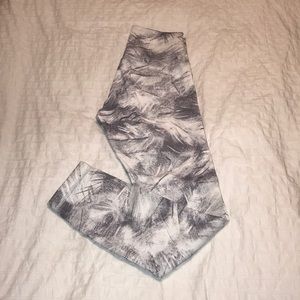 Lululemon 7/8th tight size 4